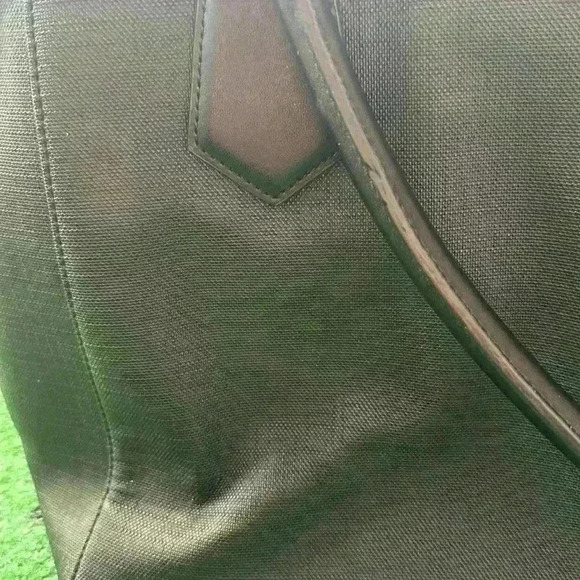 DAGNE DOVER - Picture 3 of 9